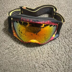 Oakley Snowboard Goggles Ski Goggle Dirt Bike Goggles  Scratched Lenses